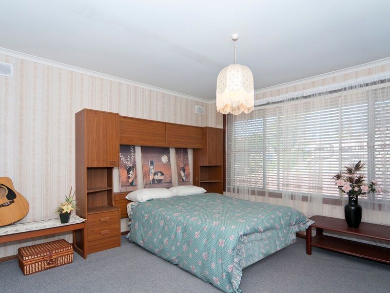 30 Telford Crescent, Modbury Heights SA 5092