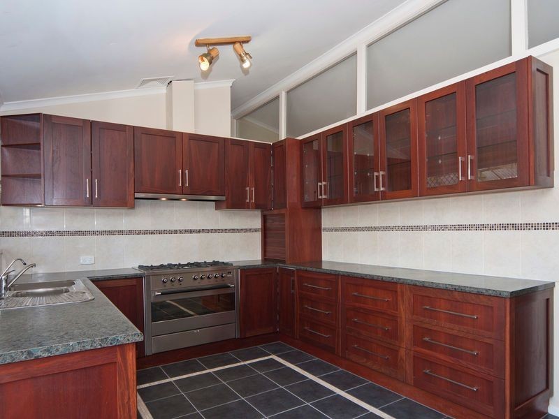 2 Wirilda Avenue, Surrey Downs SA 5126