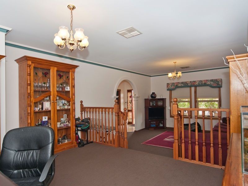 5 Lake Fortesque Ave, Greenwith SA 5125