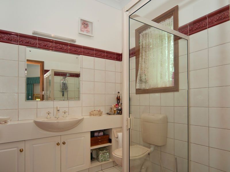 5 Lake Fortesque Ave, Greenwith SA 5125