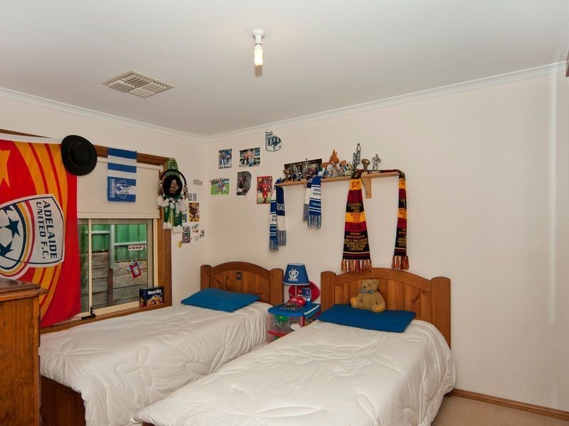 5 Lake Fortesque Ave, Greenwith SA 5125