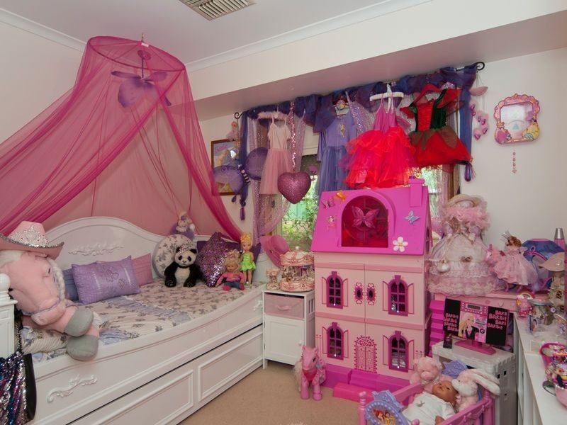 5 Lake Fortesque Ave, Greenwith SA 5125