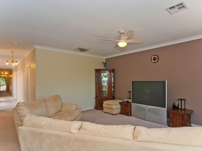 10 Howell Place, Wynn Vale SA 5127