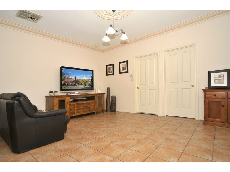 2 Heddle Court, Greenwith SA 5125