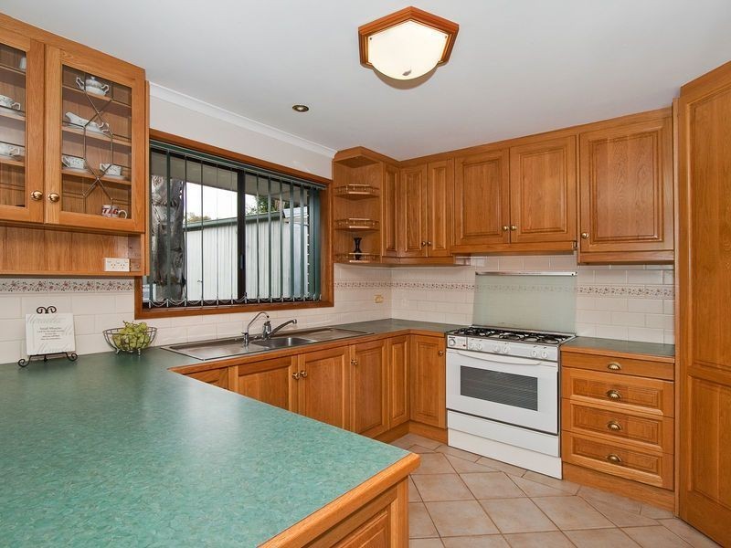 8 Henryk Drive, Hillbank SA 5112