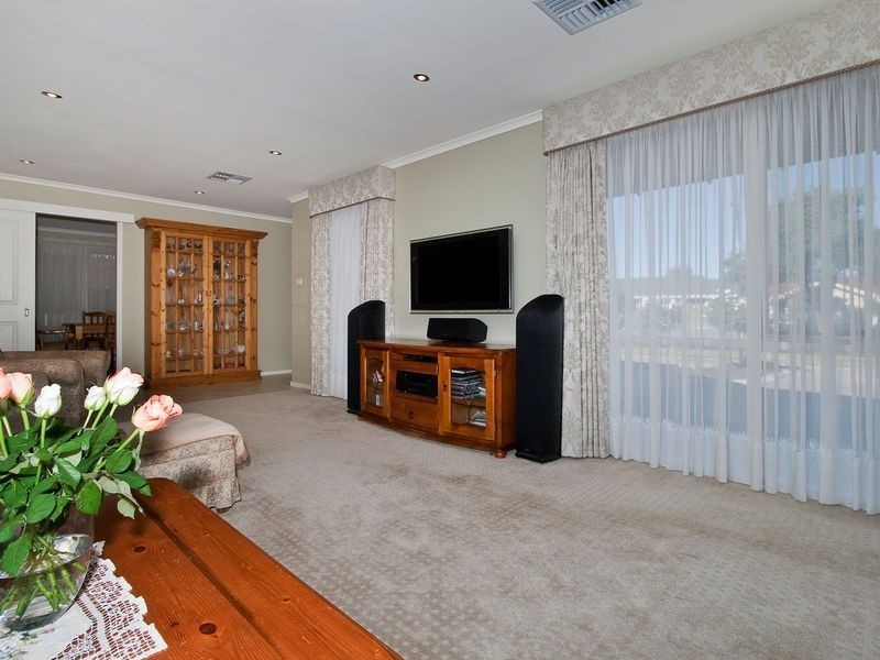 4 Goddard Drive, Salisbury Park SA 5109