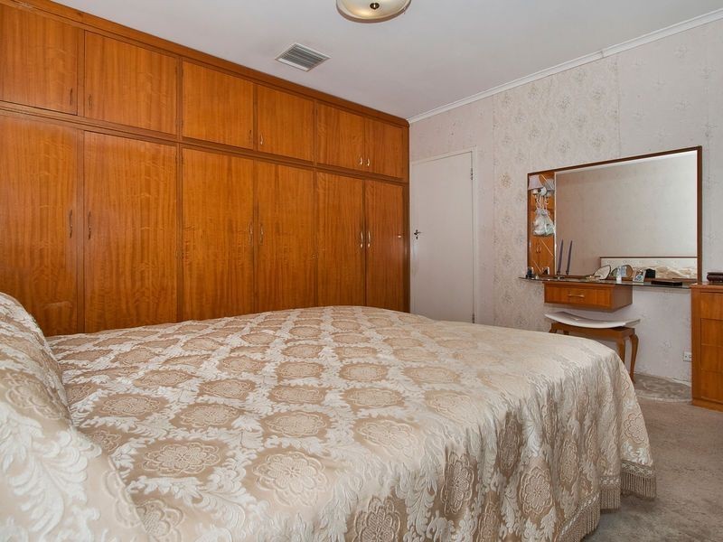 7 Pantowora Drive, Hope Valley SA 5090