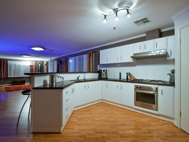 21 Chapel Hill Road, Greenwith SA 5125