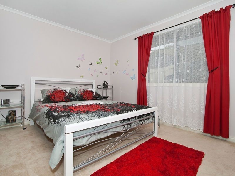 21 Chapel Hill Road, Greenwith SA 5125