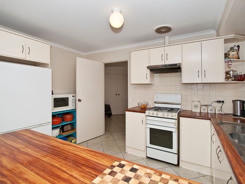 16 Donovan Street, Greenwith SA 5125