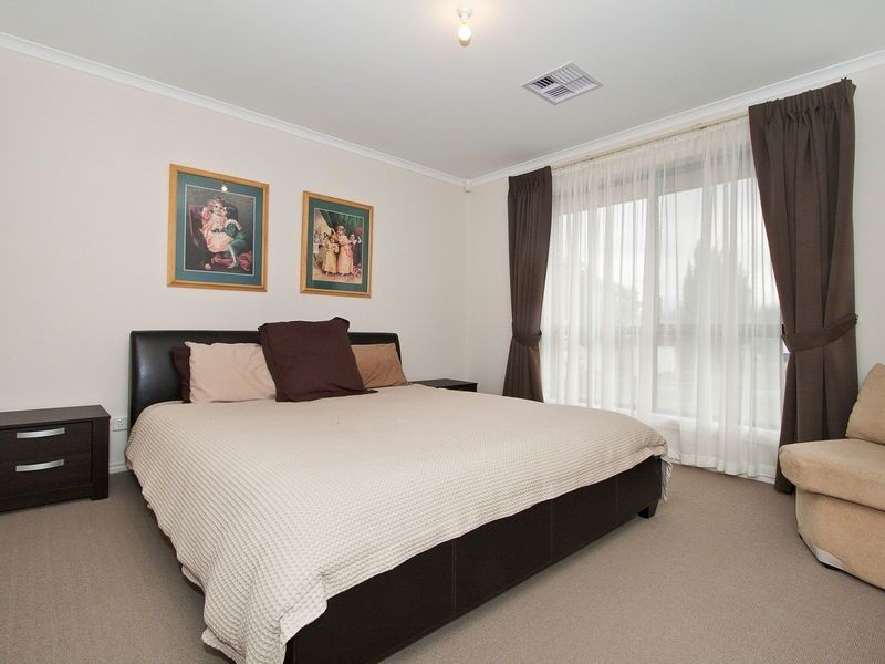 15 Richard Street, Modbury SA 5092