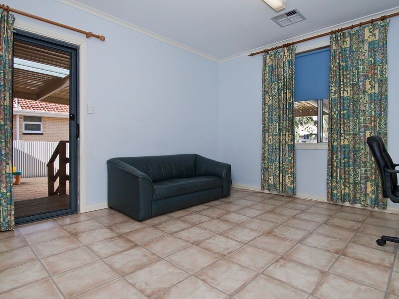 9 Clyde Street, Modbury SA 5092
