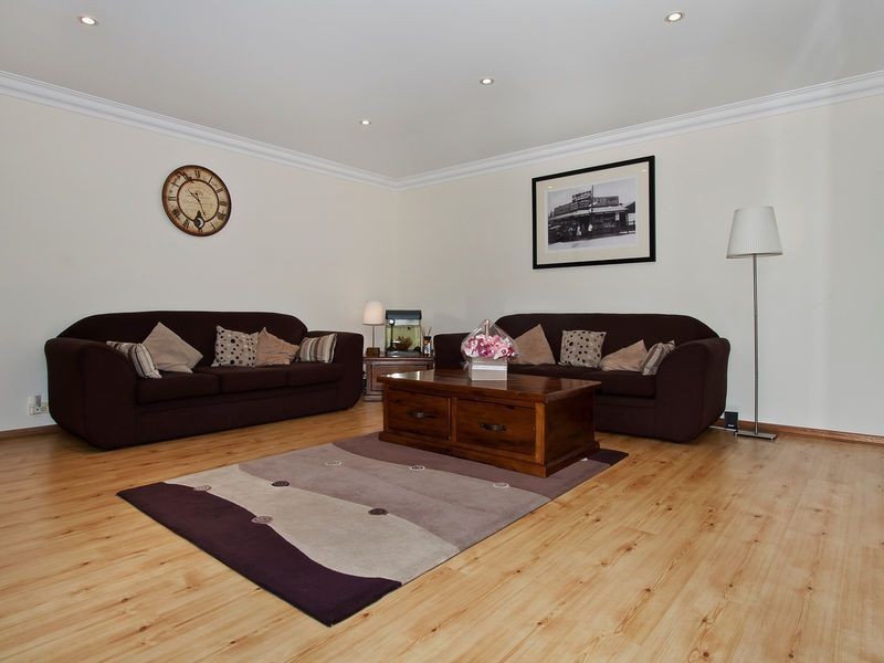 12 Grevillea Drive, Banksia Park SA 5091