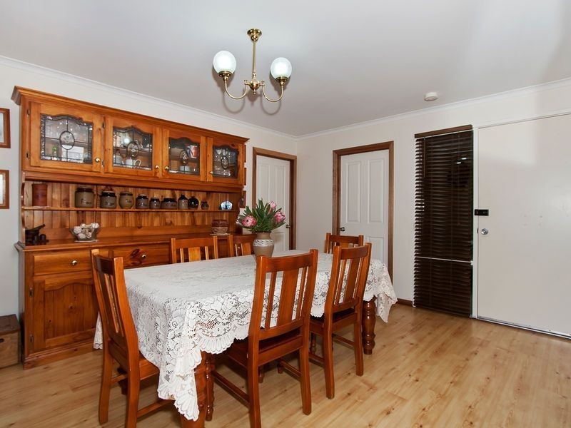 12 Grevillea Drive, Banksia Park SA 5091