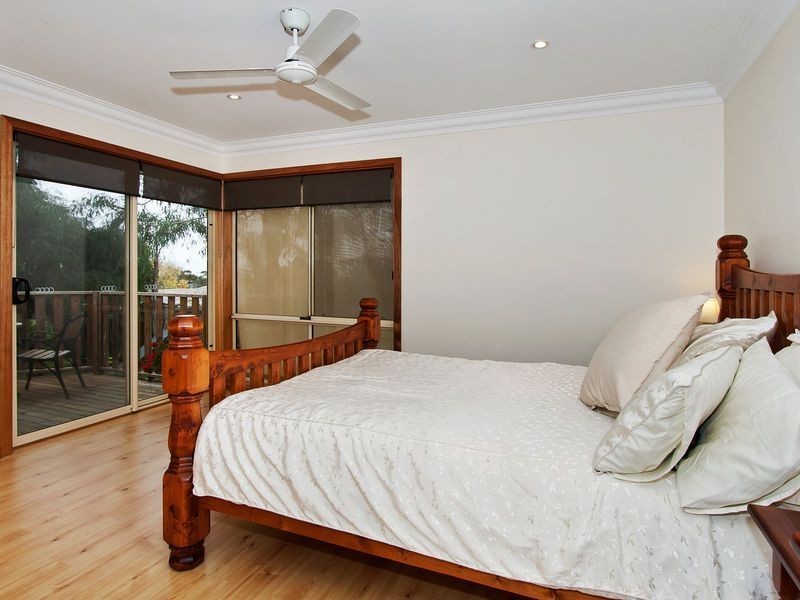 12 Grevillea Drive, Banksia Park SA 5091