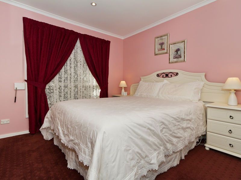 40 Wirilda Ave, Surrey Downs SA 5126