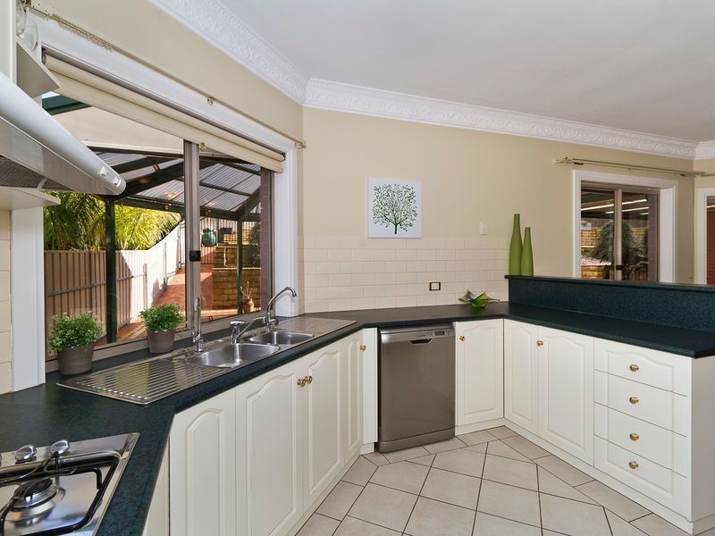 38 Reordan Drive, Greenwith SA 5125