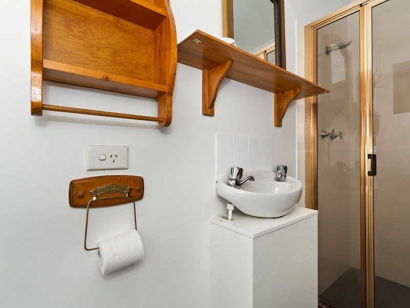 19 Newland Ave, Ridgehaven SA 5097