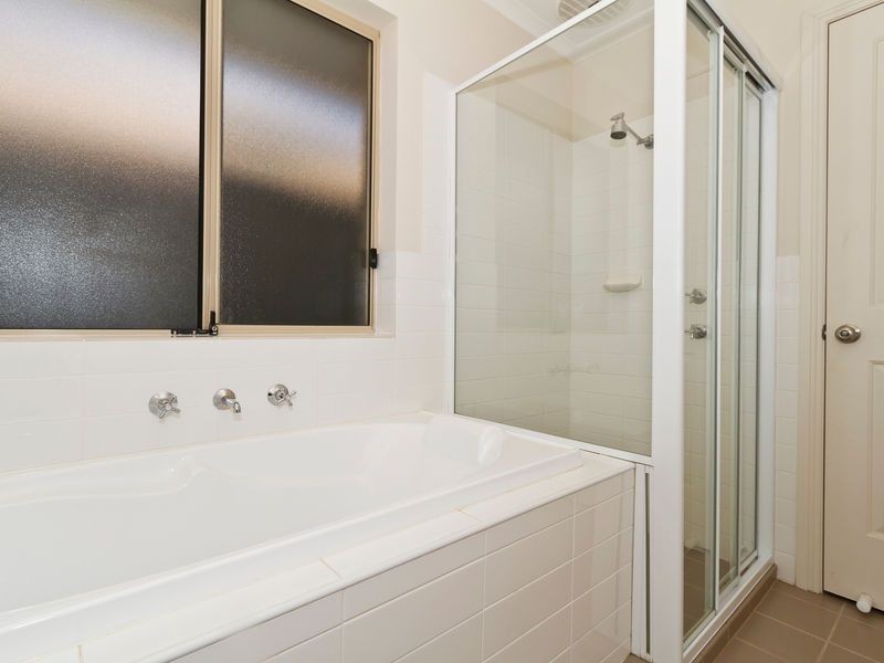 16 Almond Circuit, Munno Para West SA 5115