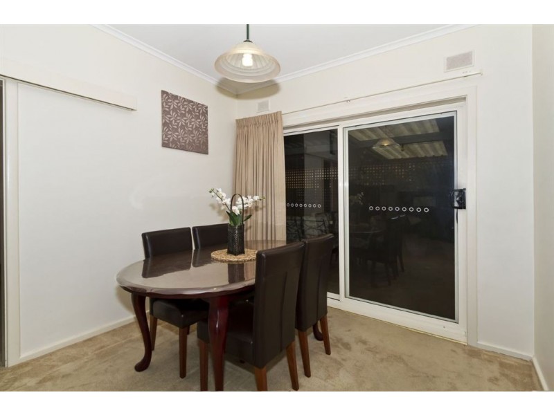 34 Todd Road, Para Hills SA 5096