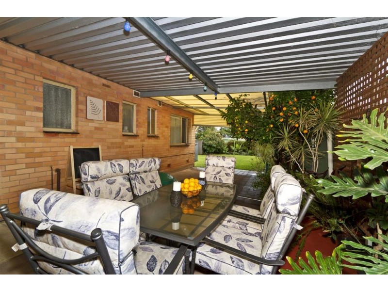 34 Todd Road, Para Hills SA 5096