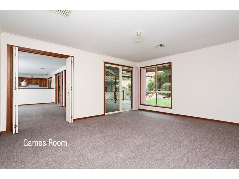 66 Thornton Drive, Greenwith SA 5125