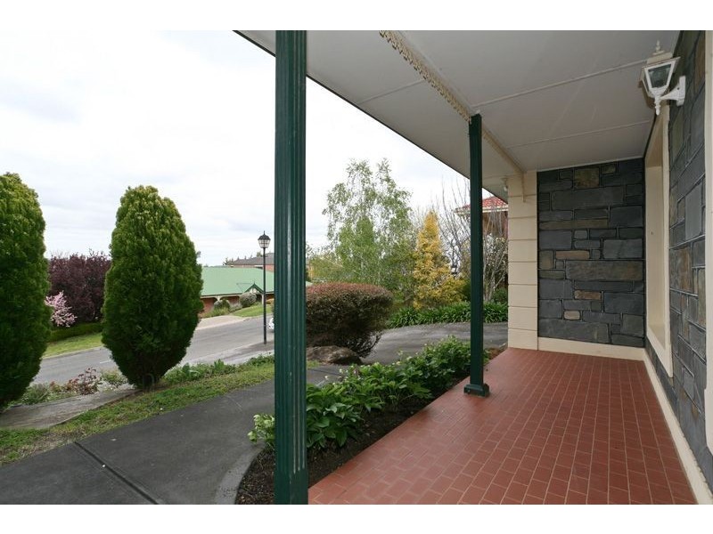 66 Thornton Drive, Greenwith SA 5125