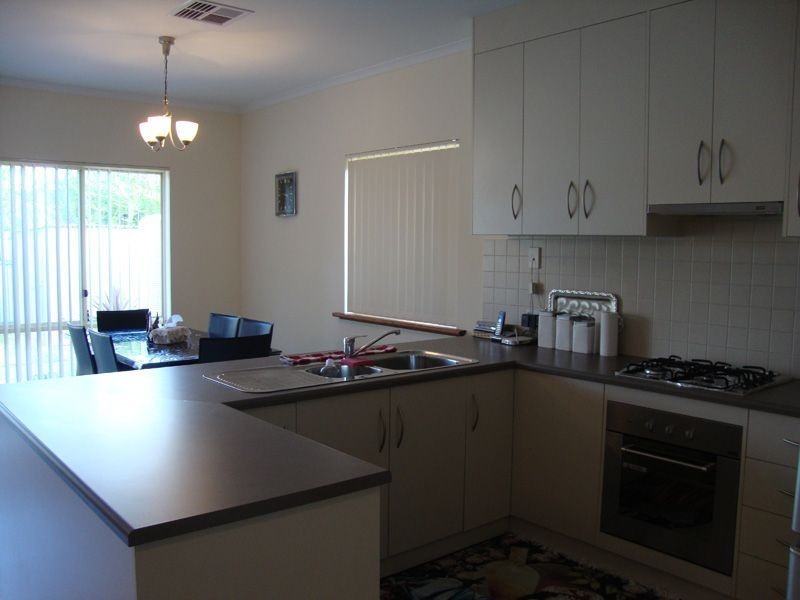 31 Dundee Avenue, Holden Hill SA 5088