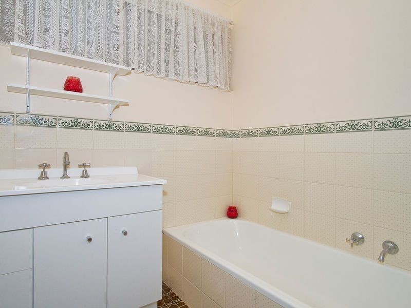 31 Farmer Street, Gulfview Heights SA 5096