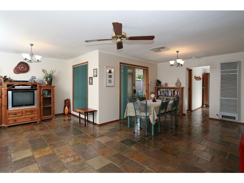 2 Shackleton Court, Greenwith SA 5125