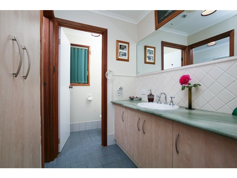 2 Shackleton Court, Greenwith SA 5125