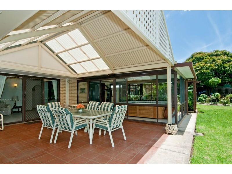 4 Swan Court, Modbury Heights SA 5092