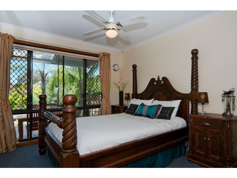 15 Geraldine Street, Valley View SA 5093