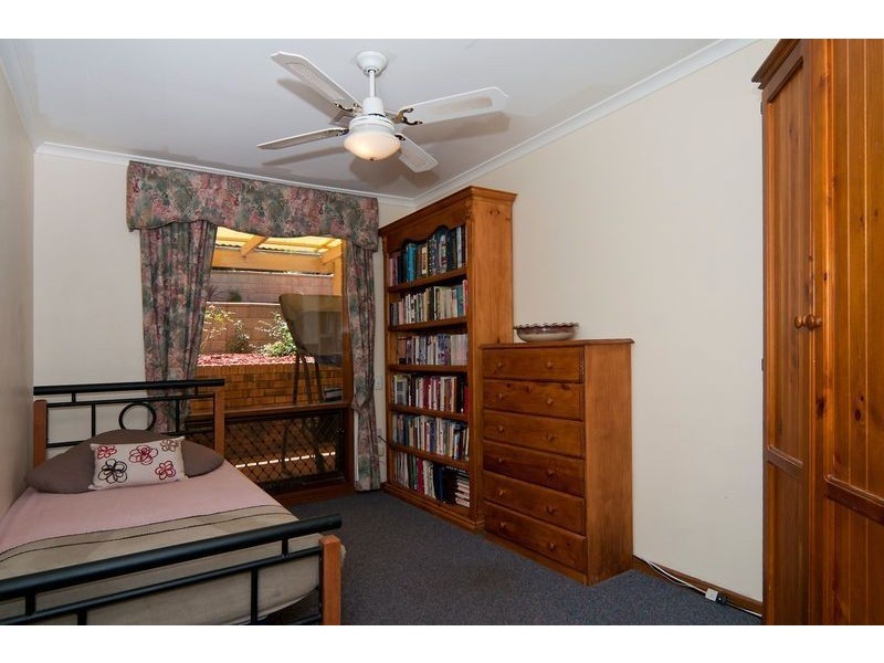 15 Geraldine Street, Valley View SA 5093