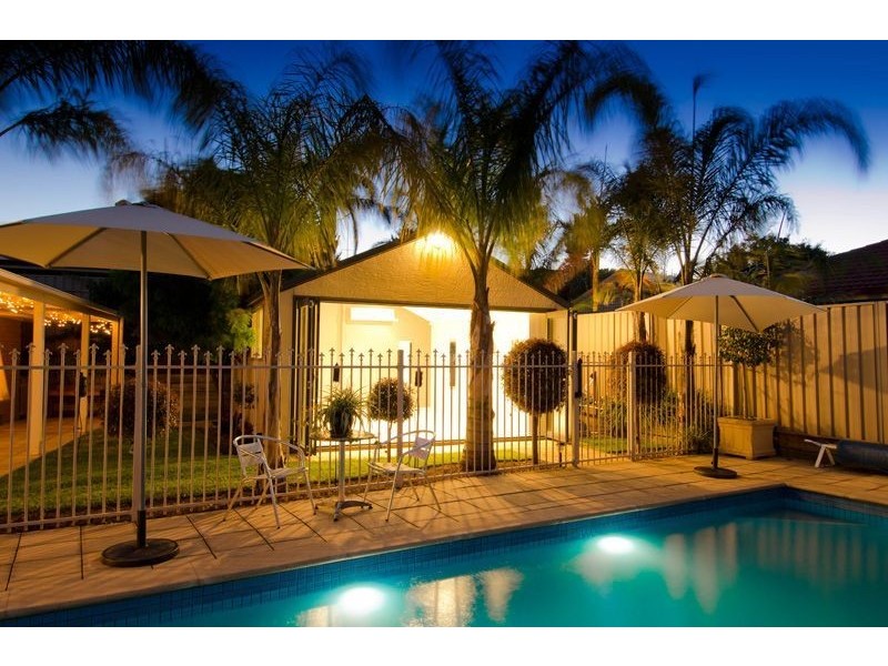 21 Lake Miranda Court, Greenwith SA 5125