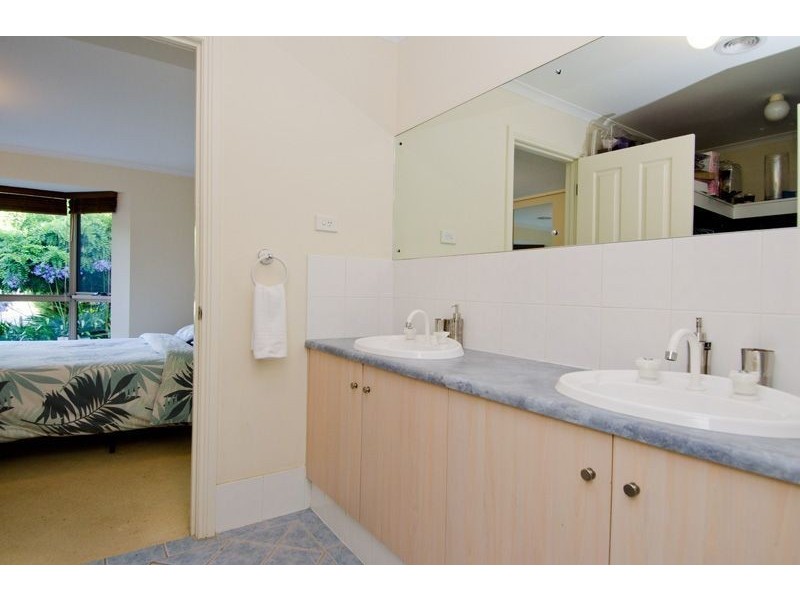 21 Lake Miranda Court, Greenwith SA 5125