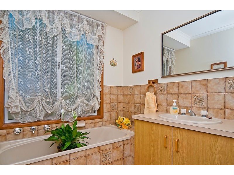 28 Burford Crescent, Redwood Park SA 5097