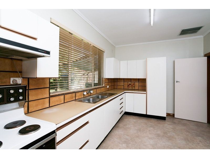 13 Porter Street, Salisbury SA 5108