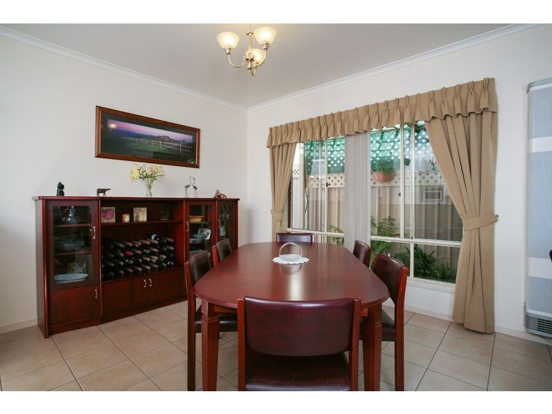 9 Rokewood Cct, Golden Grove SA 5125