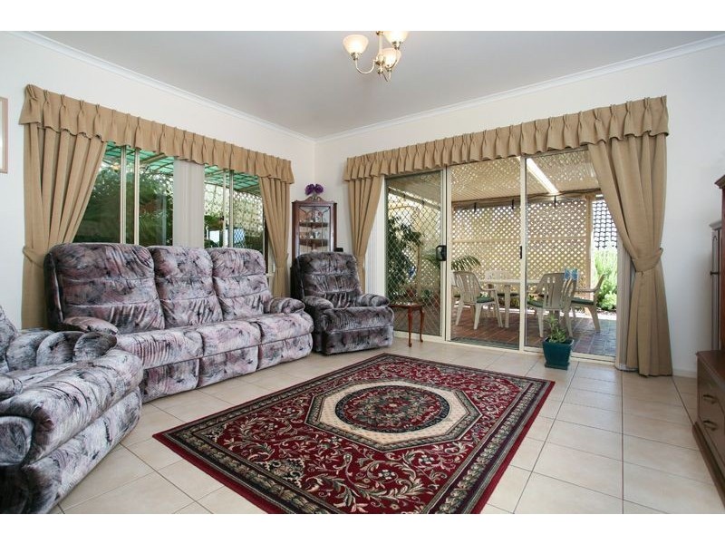 9 Rokewood Cct, Golden Grove SA 5125