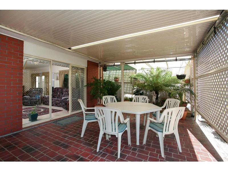 9 Rokewood Cct, Golden Grove SA 5125