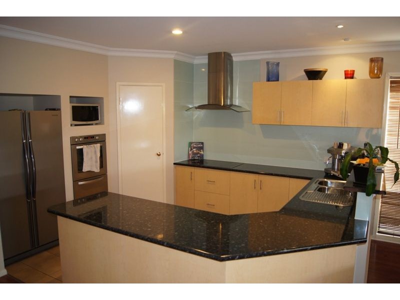 4 Scotney Court, Oakden SA 5086