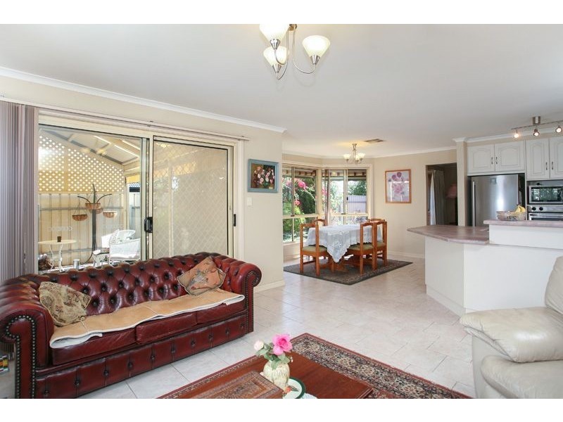 3 Liana Court, Para Hills West SA 5096