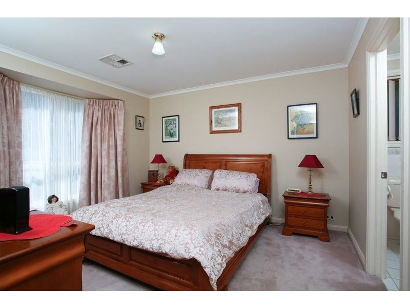 3 Liana Court, Para Hills West SA 5096