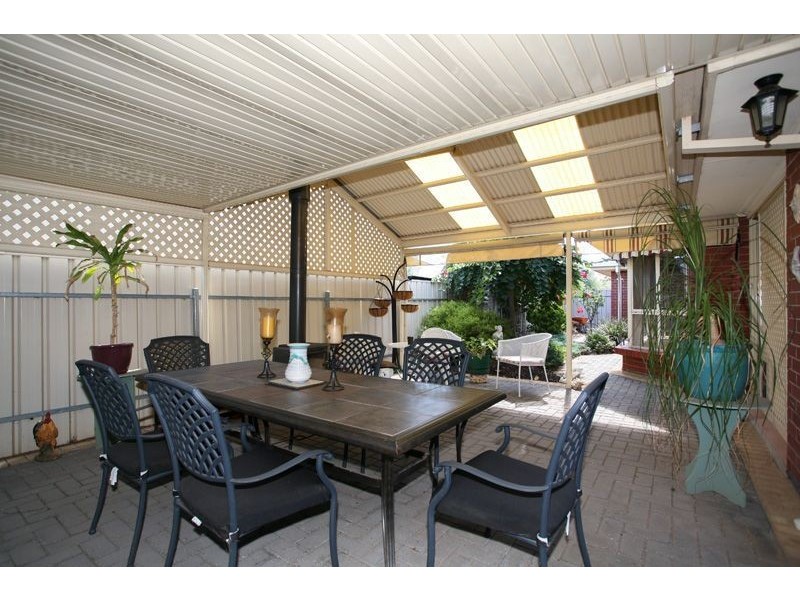 3 Liana Court, Para Hills West SA 5096