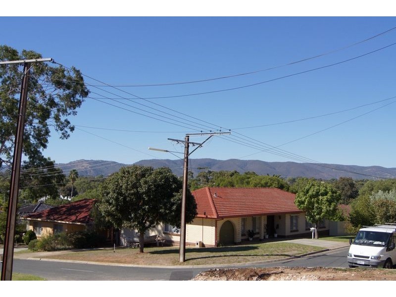 74 Knightsbridge Ave, Valley View SA 5093