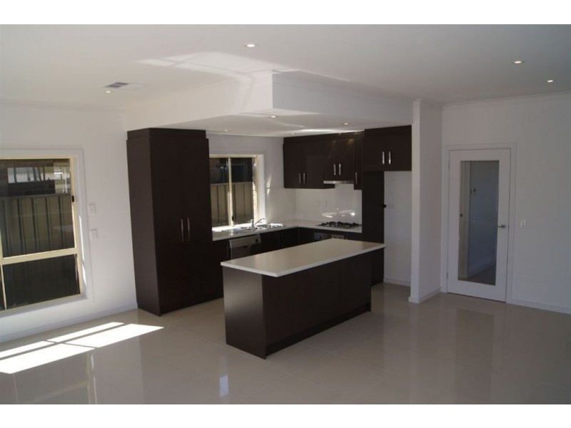 18 Welloch Street, Modbury SA 5092