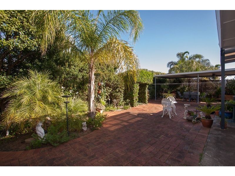 17 Demaret Ave, Fairview Park SA 5126