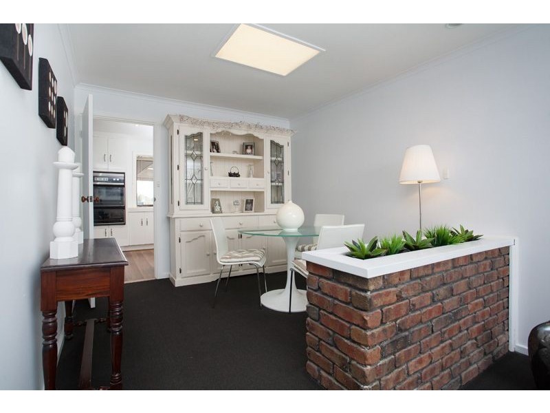 8 Blaxland Avenue, Wynn Vale SA 5127