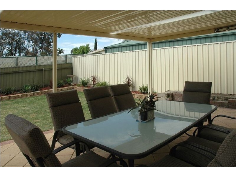 28 Allchurch Avenue, Redwood Park SA 5097